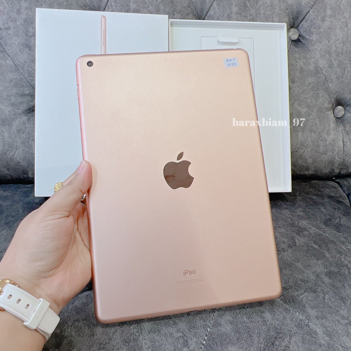 baraxbiam_97's tweet photo. 🍑ไอแพดเจน7 128GB TH
iOS ล่าสุด สแกนนิ้วได้ ใช้งานปกติ
ราคา : 9,200฿รวมส่ง
อุปกรณ์ : ครบกล่อง แถมชุดชาร์จ ติดฟิล์มแล้ว✨️
#instockของบิมบิ่ม #ไอแพดมือสองราคาถูก #ไอแพดมือสอง #ไอแพดมือ2 #ไอโฝแพด #ขายไอแพด #ไอแพดเพื่อการศึกษา #ไอแพดเจน #ipad #ipadgen #ipadgen7 #ส่งต่อไอแพด https://t.co/SwMHpsCoyU