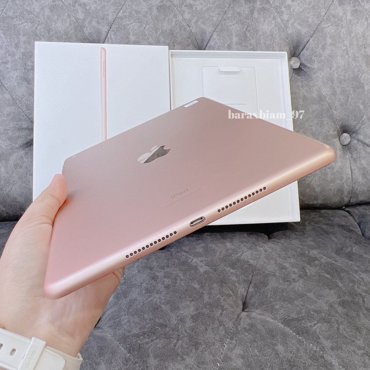 baraxbiam_97's tweet photo. 🍑ไอแพดเจน7 128GB TH
iOS ล่าสุด สแกนนิ้วได้ ใช้งานปกติ
ราคา : 9,200฿รวมส่ง
อุปกรณ์ : ครบกล่อง แถมชุดชาร์จ ติดฟิล์มแล้ว✨️
#instockของบิมบิ่ม #ไอแพดมือสองราคาถูก #ไอแพดมือสอง #ไอแพดมือ2 #ไอโฝแพด #ขายไอแพด #ไอแพดเพื่อการศึกษา #ไอแพดเจน #ipad #ipadgen #ipadgen7 #ส่งต่อไอแพด https://t.co/SwMHpsCoyU