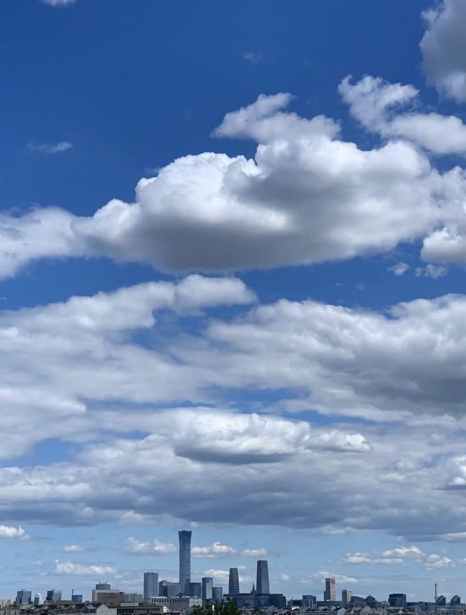 Strong confidence can make ordinary people do amazing things.