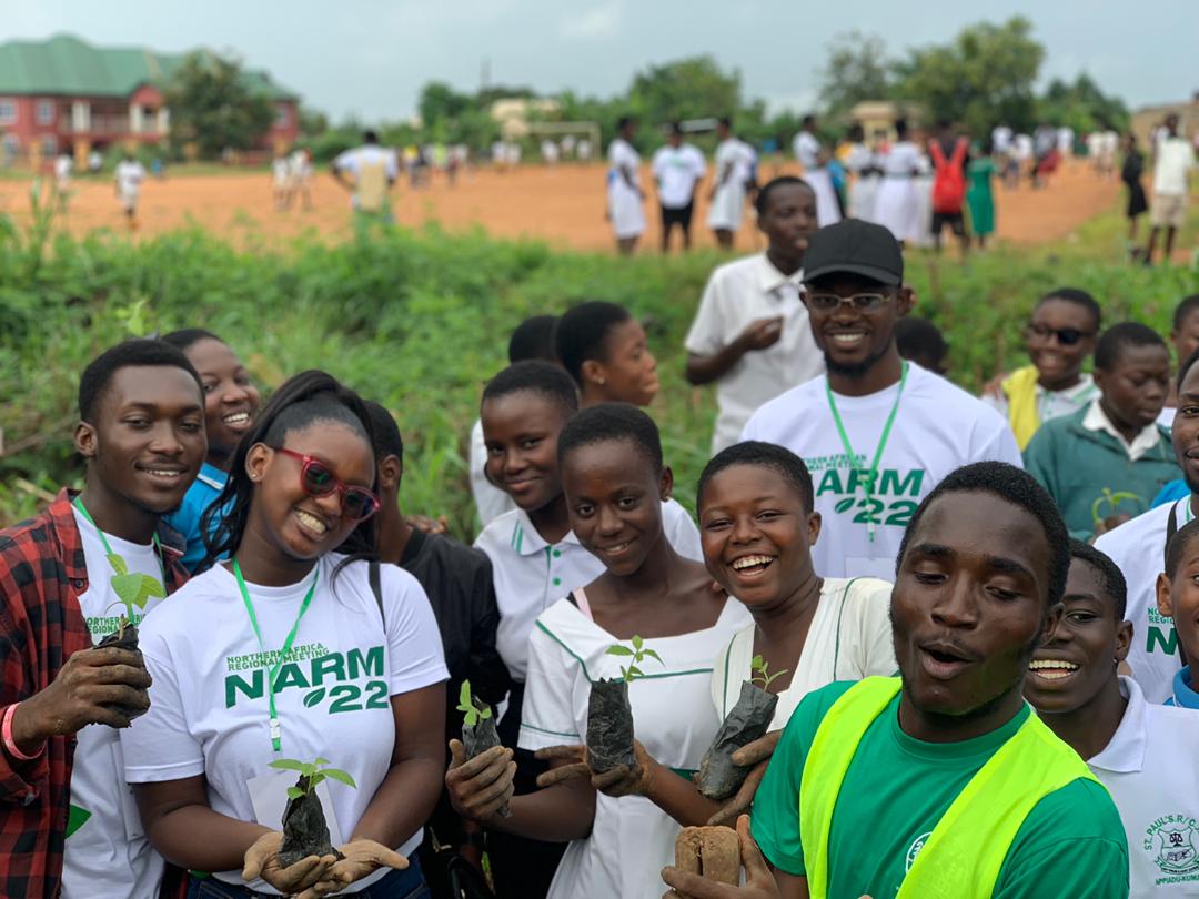 AbrafiRhoda's tweet photo. The exercise was aimed at greening Ghana and the conservation of nature. As a group of students participating in #NARM22 we contributed greatly by planting 500 trees. We hope to have this exercise more often. [2/2] https://t.co/5rhwUSPUyu