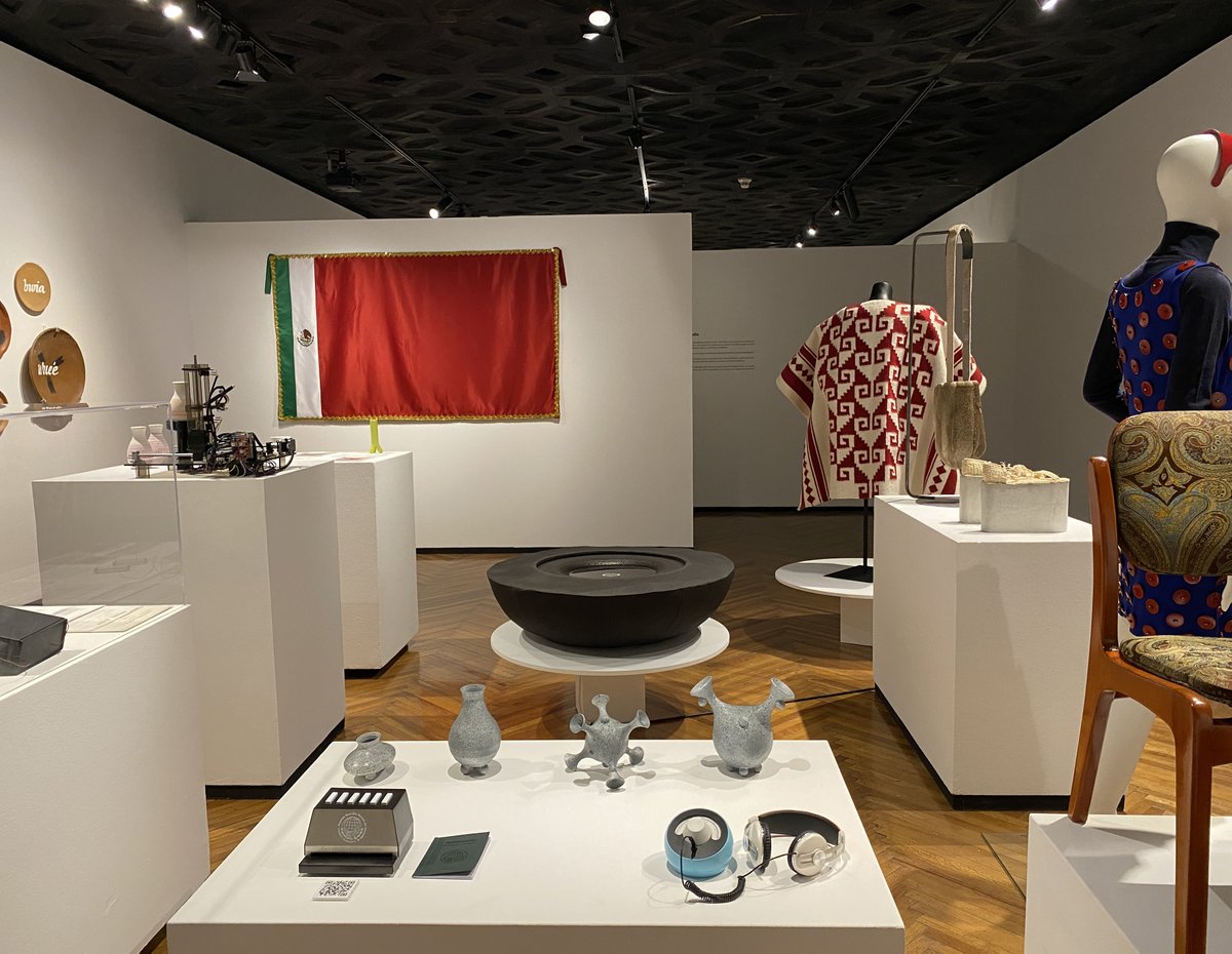 museofranzmayer's tweet photo. La creatividad, innovación y propuestas del diseño mexicano contemporáneo está presente en Disonancia Mexicana. La exposición destaca las influencias, vínculos e importancia que la historia y la cultura mexicana tiene para muchos de los creadores actuales.

Hasta el 10 de julio. https://t.co/KtFUd9XjTE