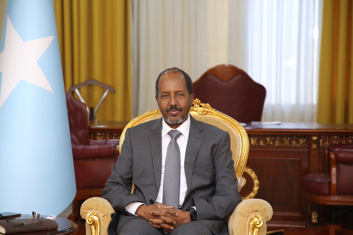 HassanSMohamud's tweet photo. Today, I chaired the first of two days meeting with the leaders of the National Consultative Council.We agreed that we must work together to deliver on #Somalia's future in all areas of benefit to us all, including constitutional, legal, security, humanitarian &amp; economic matters. https://t.co/kkU8aRGP4S