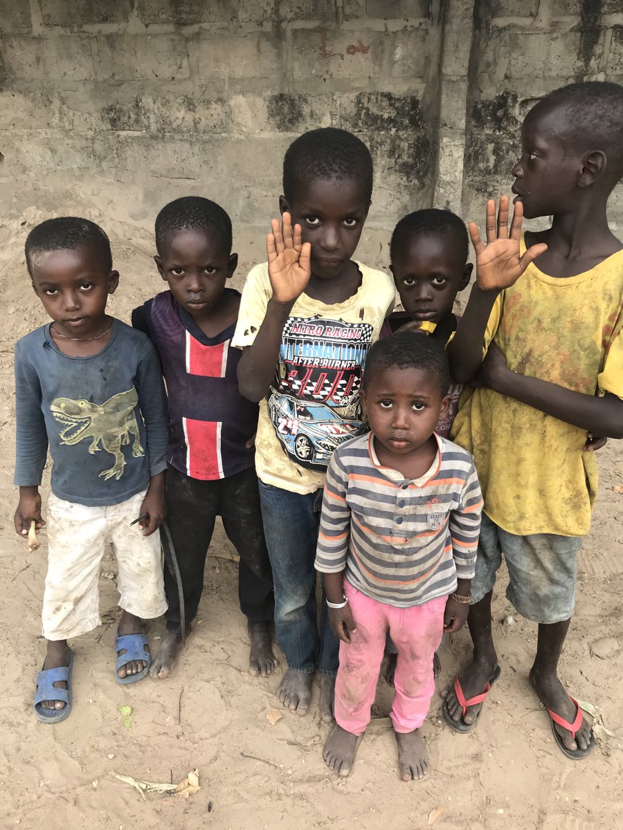 greetings brothers and sisters how are you doing by God’s mercy and grace, family and friends brothers and sisters we call upon for your help and support 🙏 towards the feeling of these young souls.
We are run out of food at the family fatherless 🙏🙏