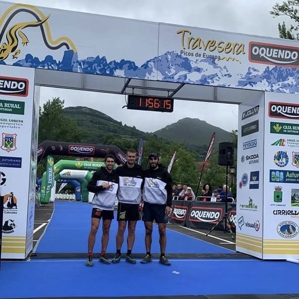 Este año tocaba disfrutar de <a href="/TraveseraPicos/">TRAVESERA OQUENDO PICOS</a> 
Merillas nos brindo  junto a su gran compañero  y  amigo Sergio Alonso, una sensacional carrera 🙌 en la cual cedido la victoria en último momento 👏🏻

Enhorabuena Sergio 🔥 por tu carreron
Grande Manu 🥰👏🏻