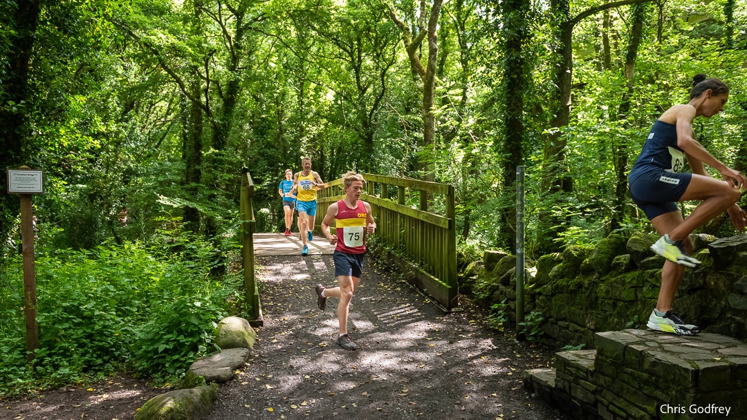 runningbydoing's tweet image. Samuel Priday won this year's Oke Croak race in Okehampton this morning, ahead of 2019 winner Tim Lenton.  2019 @teamgb mountain runner Kirsteen Welch was the first woman across the line, taking third place overall. okehamptonrunningclub.com/summer-series/… #Dartmoor #Okehampton