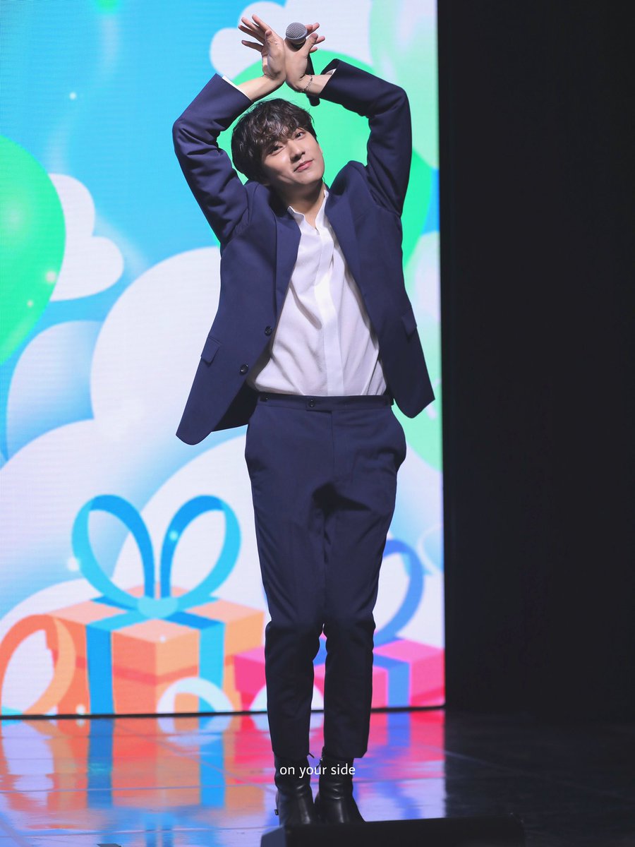 onyourside_chan's tweet photo. 220611 해피신우데이

귀여워 새싹이🌱🍃 

#공찬 #gongchan https://t.co/dKh0XeF0YO