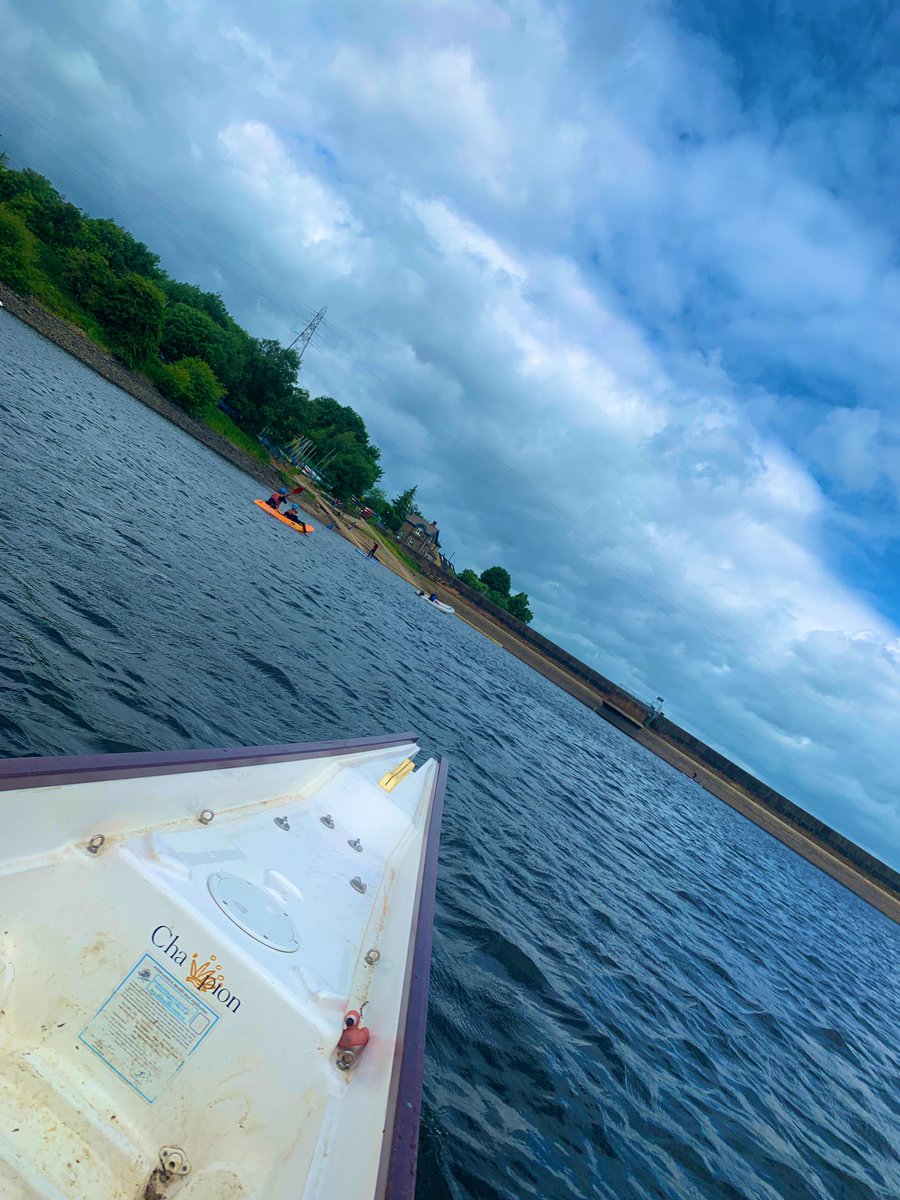 Saturday morning paddle done ✅
Mixture of beautiful sunshine and wild wind… definitely earned weekend treats 😂

Next session Tuesday 6pm - New paddlers welcome 🙂
