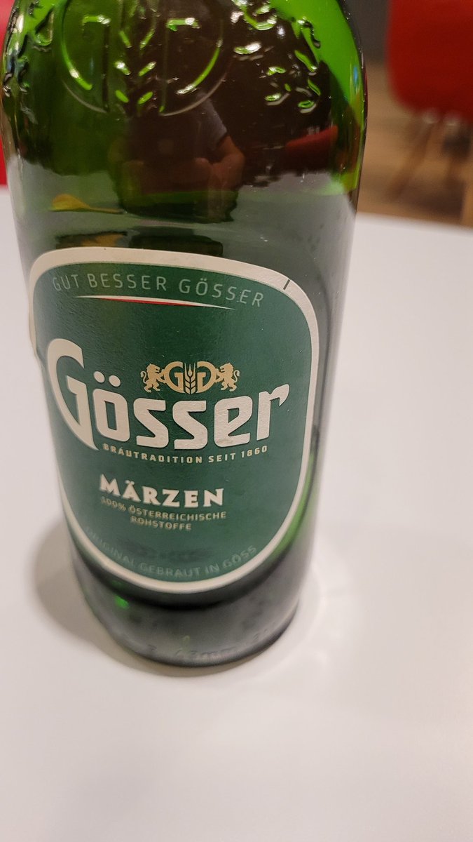 sigitarnat's tweet photo. Am #PWRadio hören, dazu ein leckeres #Gösser @MarcusHolzer @HerrBruns https://t.co/Iy5HfqTxrV