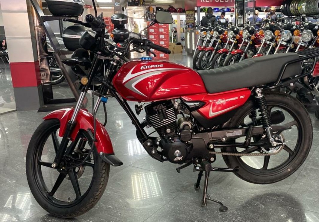MaquinaDelAire's tweet photo. En MOTOTRANSFORMEROFICIAL1 La Yaguara llegó la nueva XPRESS te la presentamos.año 2022 rines de PALETA 2 años de garantía o 20.000 km motor 150cc
Acércate a la Yaguara. visítanos o contáctanos
☎️ 0212 4714832 y 02124714797 #11DEJUN Las tenemos en color rojo,azul y negro. https://t.co/52bBtieuR7
