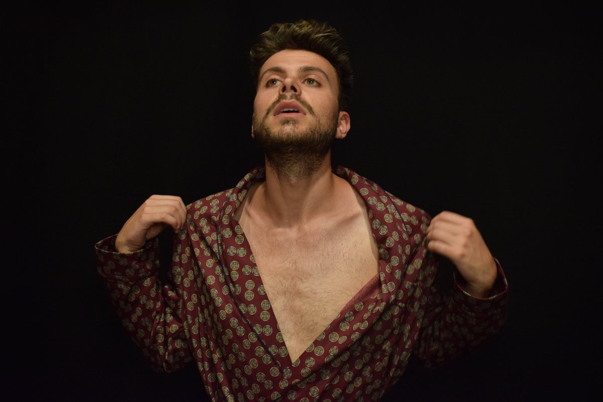 CulturaOrgullo's tweet photo. Clausuramos la sección de Artes Escénicas del #6FOC. No te pierdas 'RAMBAL' hoy, sábado,11 en Teatro Viento Sur a las 21:00 h. Te esperamos !!! https://t.co/V8M48bHMTt
