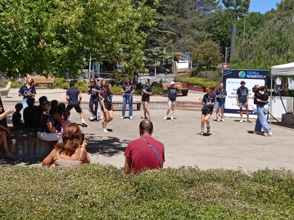 Margarida ROMERO 🤓 #PPai6 #creacube tweet media