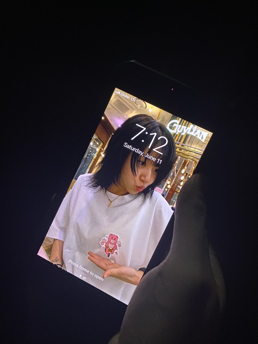 b_arklee's tweet image. pov: kpop stan jowa mo