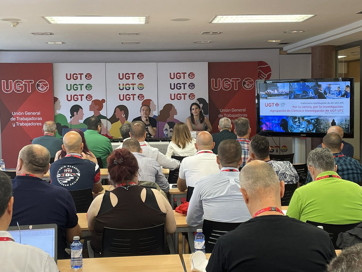 JAVazquezReal's tweet photo. Mayor interés posee la gran iniciativa reciente de @UTC_UGT de constituir la Agrupación de #Ciencia e #Investigación, al anunciar @sanchezcastejon que el próximo martes el Consejo de Ministros el Plan de promoción,  retención y atracción de talento científico e innovador https://t.co/BXqgsmmnUa