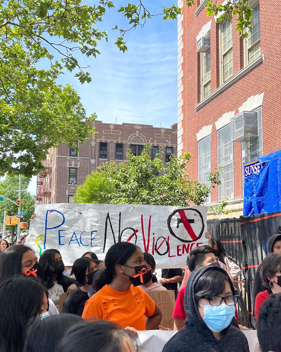 SunsetParkPrep's tweet photo. As the national @marchforourlives movement hits the ground in cities across the US today, we want to take a moment to share our pride for Prep’s student-led march against gun violence yesterday. Our students want, and deserve, change. Our hearts are with #
#Uvalde 🧡. https://t.co/odO81DM9Ph