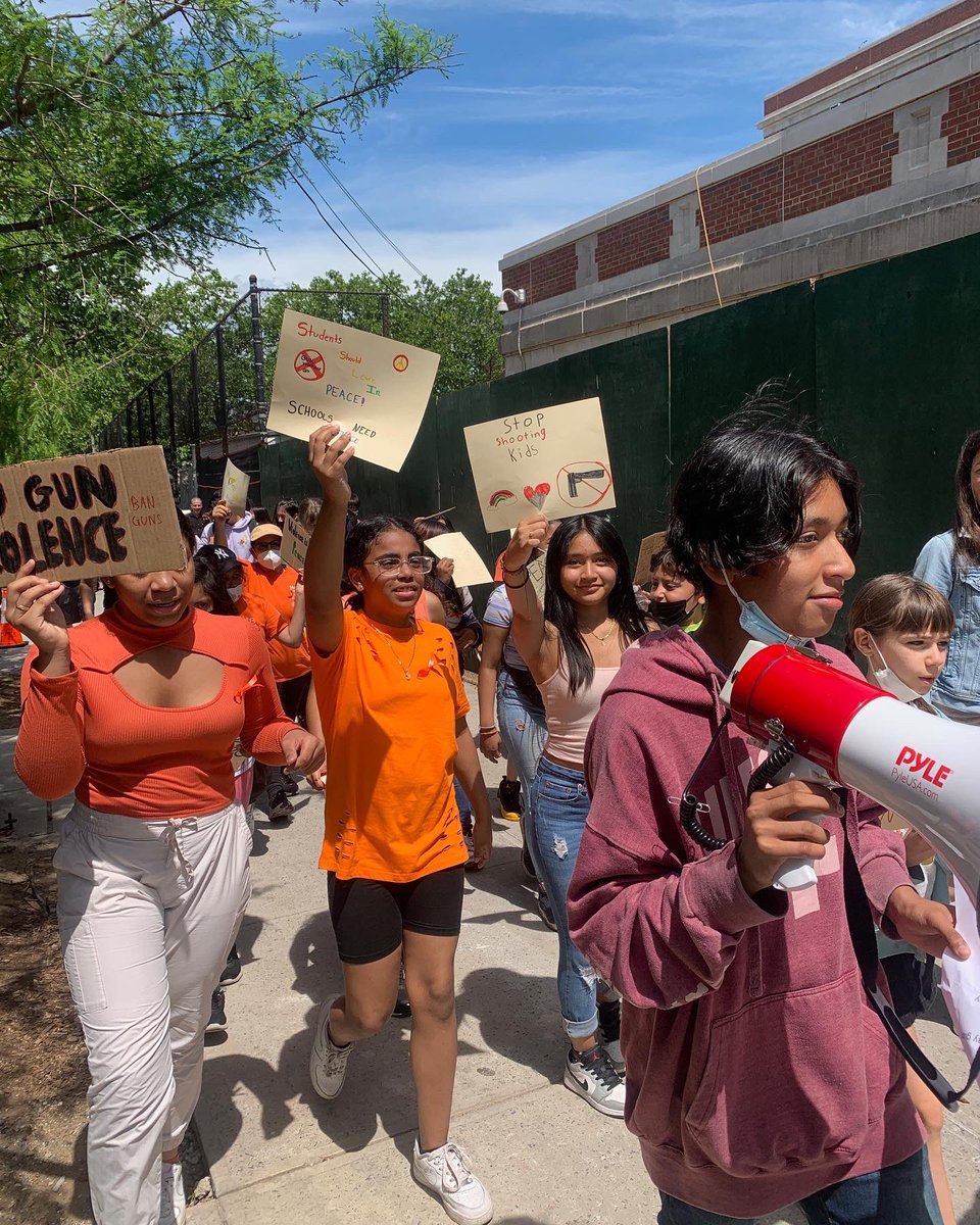 SunsetParkPrep's tweet photo. As the national @marchforourlives movement hits the ground in cities across the US today, we want to take a moment to share our pride for Prep’s student-led march against gun violence yesterday. Our students want, and deserve, change. Our hearts are with #
#Uvalde 🧡. https://t.co/odO81DM9Ph