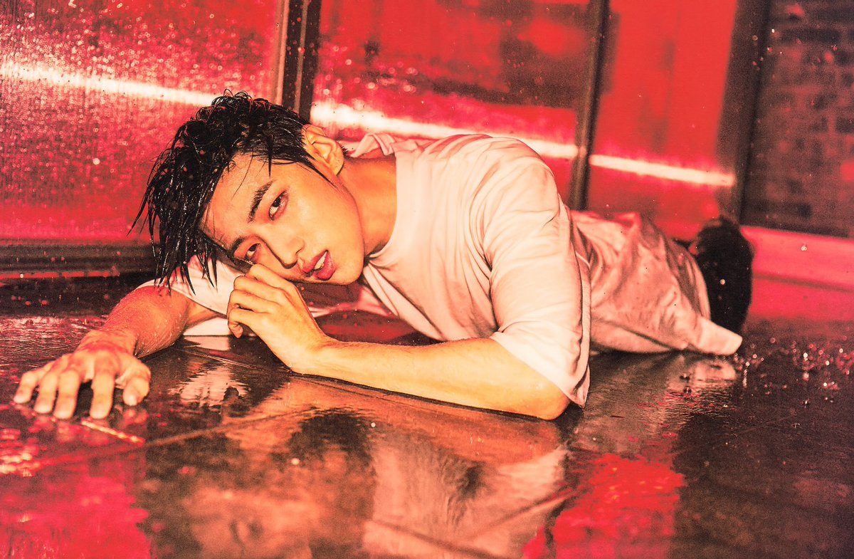 jaechansolo's tweet photo. everybody moved https://t.co/7asVPaBqP0