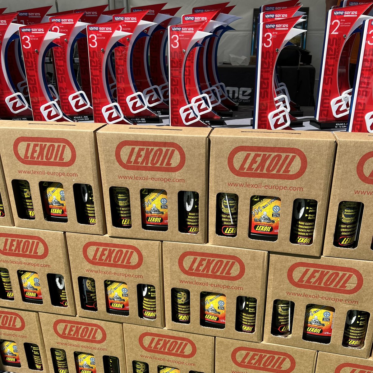ACTION_KARTING's tweet photo. Lexoil®️ est la marque partenaire de nombreux podiums dont ceux des championnats et coupes de France FFSA.
Pour la IAME Series France également les meilleurs pilotes remportent leur pack avec l’huile 996 Evo Premium - CIK-FIA. 👍

Comme les champions, faites confiance à Lexoil®️ https://t.co/xgjupkIl55