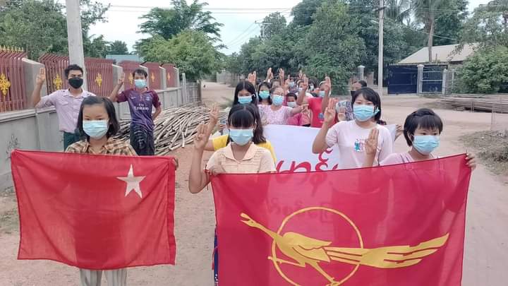 The protesters of Arr Marn Thit strike in Salingyi township continued to show their strong revolutionary spirit against the military junta on June 11.

#WarCrimesOfJunta
#2022June11Coup
#WhatsHappeninglnMyanmar