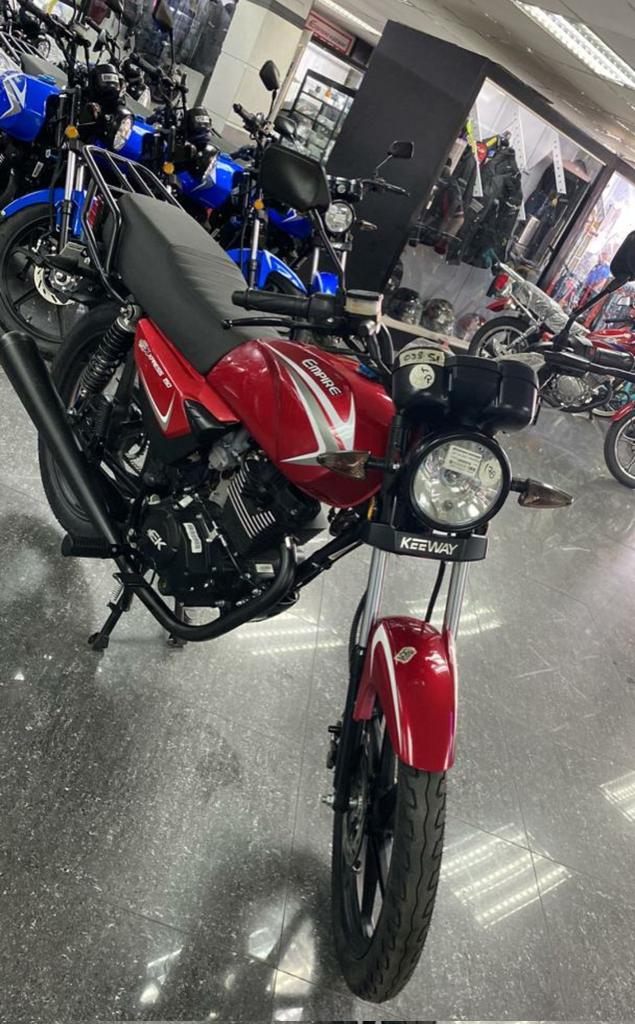 MaquinaDelAire's tweet photo. En MOTOTRANSFORMEROFICIAL1 La Yaguara llegó la nueva XPRESS te la presentamos.año 2022 rines de PALETA 2 años de garantía o 20.000 km motor 150cc
Acércate a la Yaguara. visítanos o contáctanos
☎️ 0212 4714832 y 02124714797 #11DEJUN Las tenemos en color rojo,azul y negro. https://t.co/U3Uu99nhB7