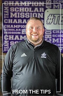 tipsbooks's tweet photo. Pick up a copy of #fromthetips to see what Scott Ferguson, Head Men’s & Women’s Golf Coach at @AsburyUniv, says about setting and managing expectations on the greens. Proceeds support @FirstTee programs in KY. @AsburyEagles @AsburyWgolf #nomore3putts
https://t.co/WdSRmK3cM8 https://t.co/7iM4sz2sWb