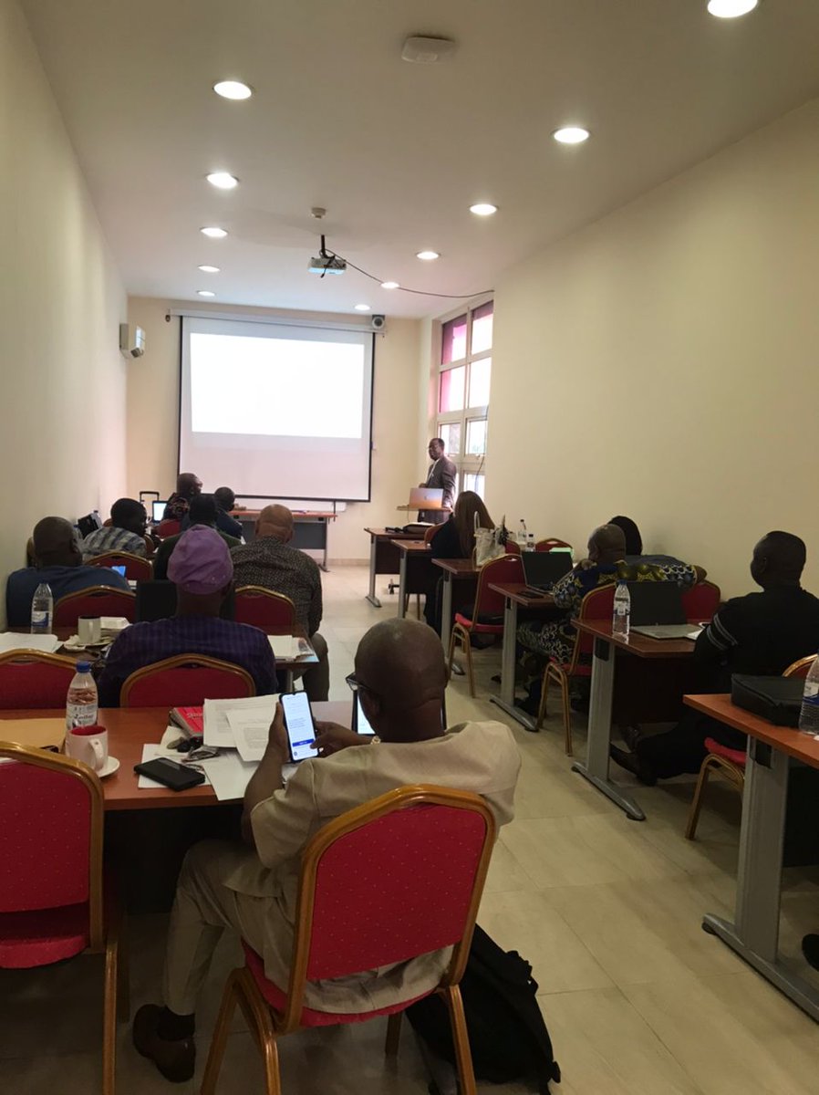 AMDRC1's tweet image. Business lecture organized by the UNIVERSITY OF LAGOS BUSINESS SCHOOL. @UnilagCITS @unilagpressclub @unilagfm_1031 @UnilagNigeria