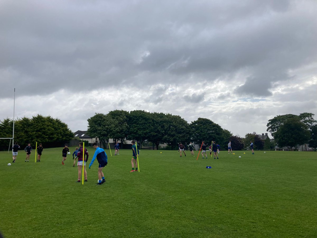 CoachingGalway's tweet photo. Well done to our 3 @Galway_GAA U14 football squads who played in the @ConnachtGAA Sean Purcell blitz this morning in Bekan.

Another 60 U14 players trained in @CMMGalway fantastic facilities this morning also. 

🇱🇻🇱🇻🇱🇻

#GAA #Galway https://t.co/taS5hcO8Gi