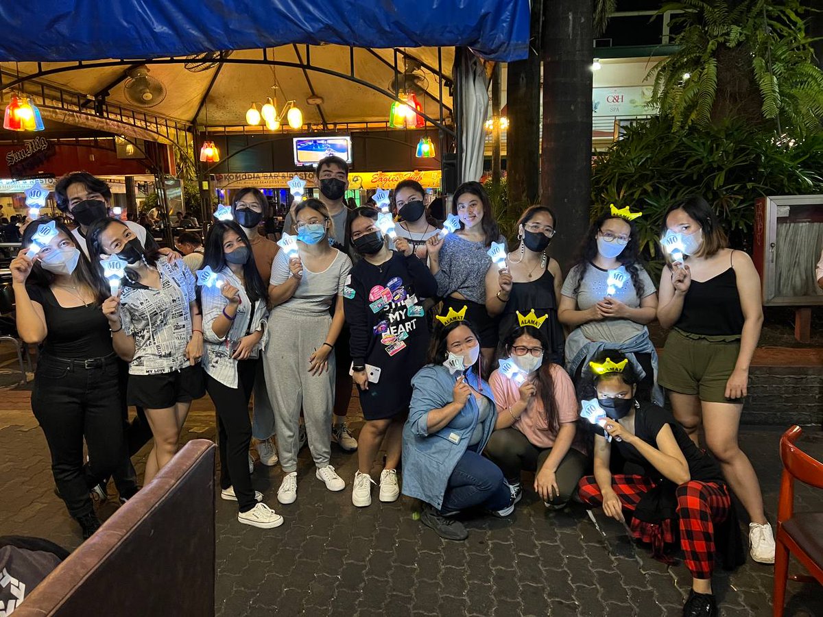 mitches__'s tweet photo. Mitches are here!! 🤍

ALAMAT FIRST HEADLINING GIG
#ALAMAT @Official_ALAMAT 
#ALAMAT_EaglesHub #MOnDOS https://t.co/gSPKYONd16