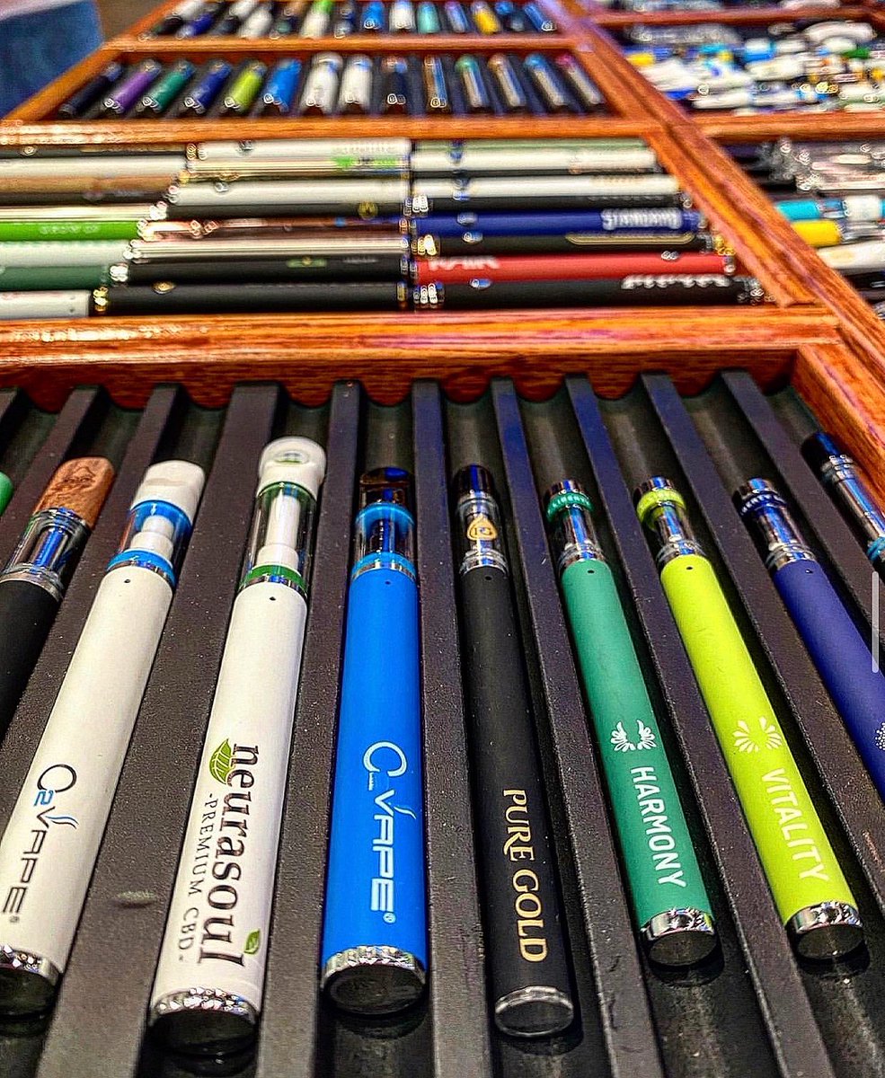 O2vape's tweet photo. Custom branding with LOW minimums available for wholesale.
From your #1 trusted safe source for innovative vape products for the past 9 years 💨
https://t.co/mbFhSS1obE
#customvape #vapepen #vaping #vape #wholesalevape #vapebattery #mjbizcon #mjunpacked #michiganmade https://t.co/MgsqunIjJX