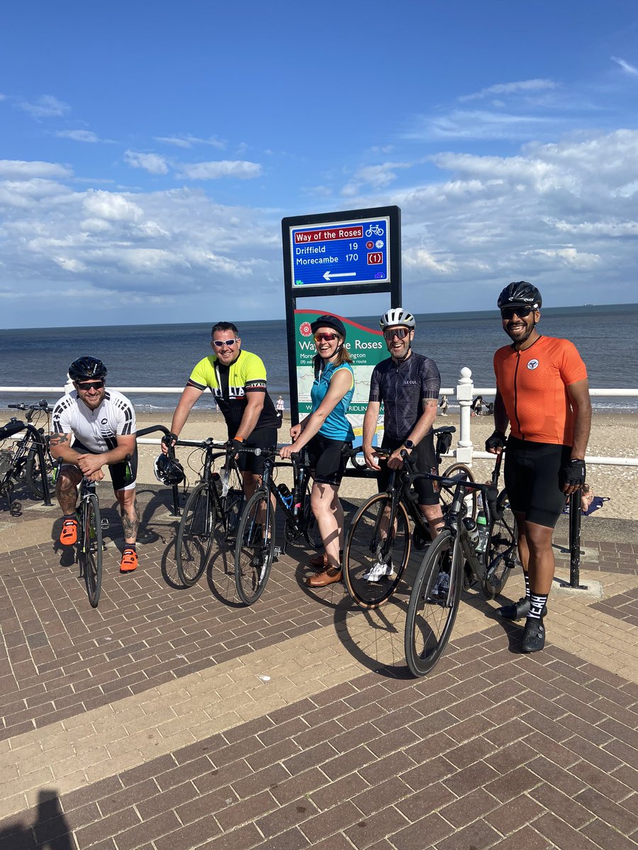 MaddyJMW's tweet image. We only went and completed it! #wayoftheroses so proud of us, please donate to @Bobath_Centre if you haven’t already 🚴🏻‍♀️✅🥵