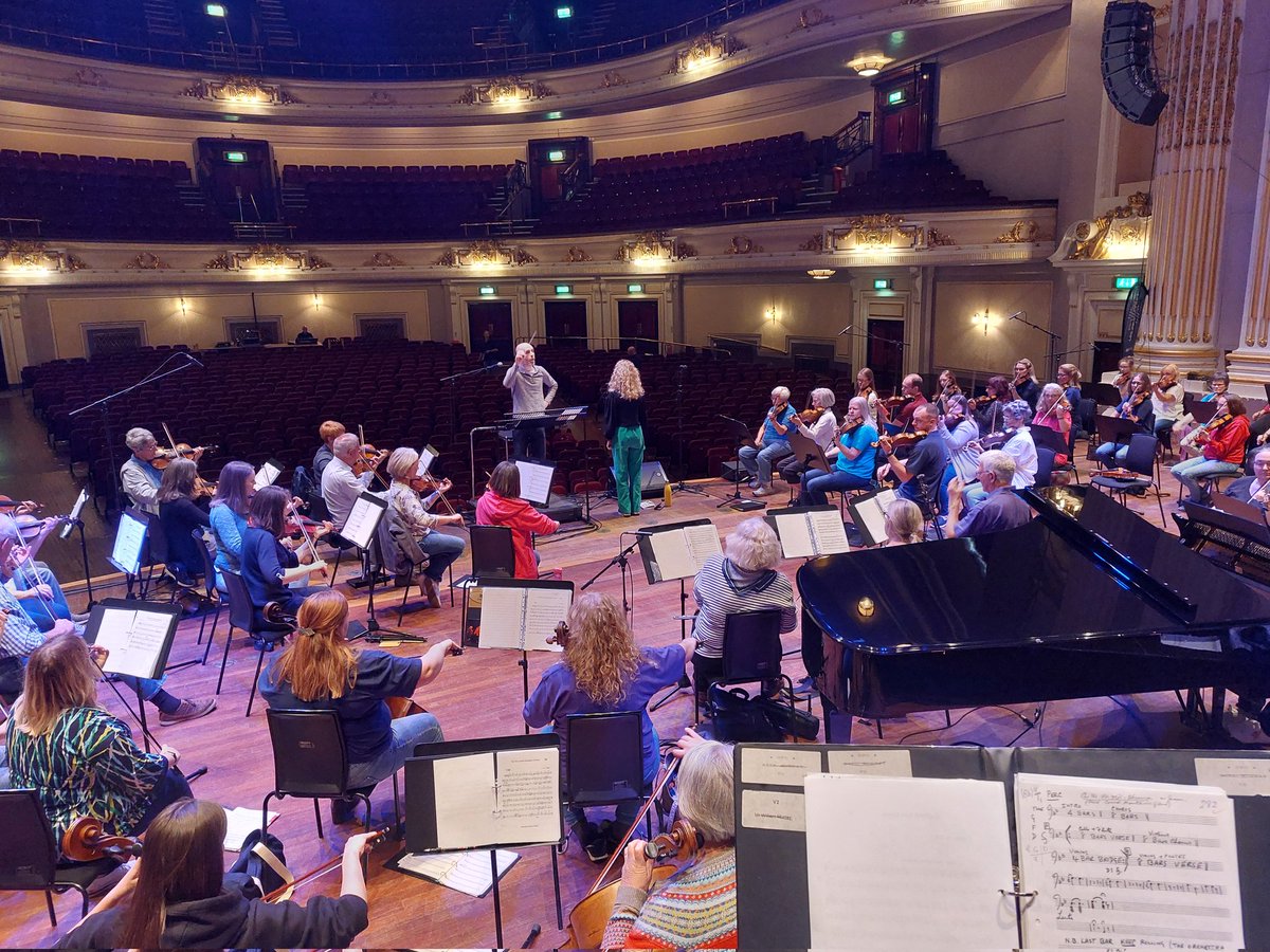 scottishfiddle's tweet photo. Getting ready for tonight's performance @theusherhall 🎼🎻 https://t.co/7Is3iG6pIx