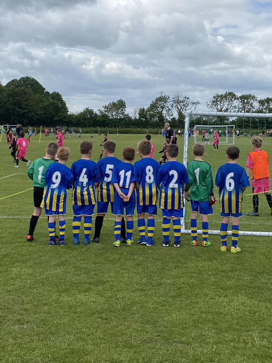 BarronsU13's tweet photo. Great effort from the lads today, only lost one game all day but just missed out on the quarter finals. 🔵🟡 #upthebarrons https://t.co/6PXJbGpmx0
