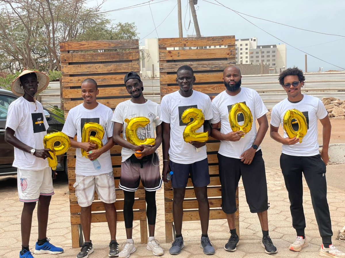 PobarChallenge's tweet photo. Et voilà pour vous quelques images du #200depbc marquée par une randonnée phare des mamelles-place du souvenir-phare des mamelles suivie d'une collation et un shooting.A bientôt pour le #500depbc ❤️🔥🔥🔥
#pobarbodychallenge
#amoulcetadire
#justpobarit
#200depbc https://t.co/UjMYvlDZai