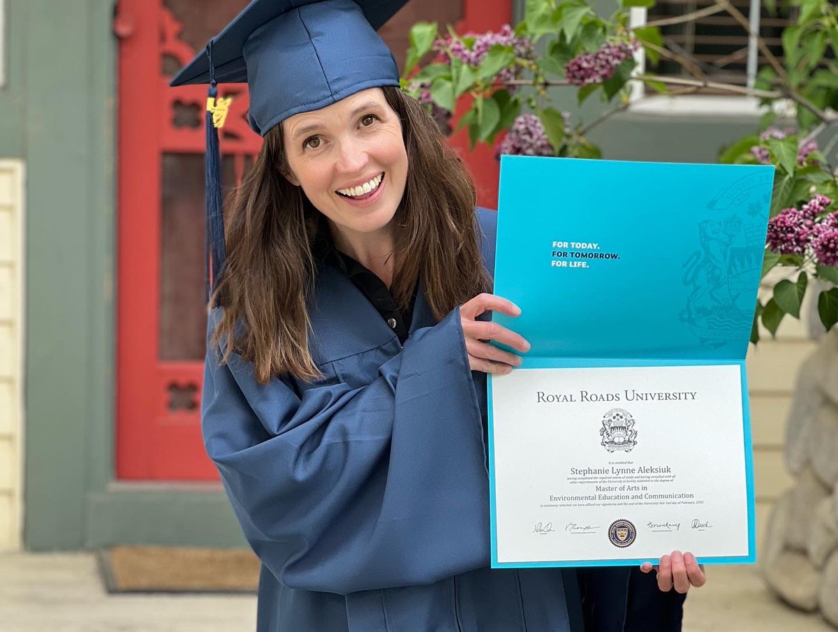 steffohyeah's tweet photo. MA: complete! I loved this program at RRU. Looking at enviro ed from so many angles. I even got a little feature on the blog! ☺️👇

These new graduates 'rock': Chancellor’s Award Winners https://t.co/8JiilvaDxE https://t.co/ofJ0plokQe