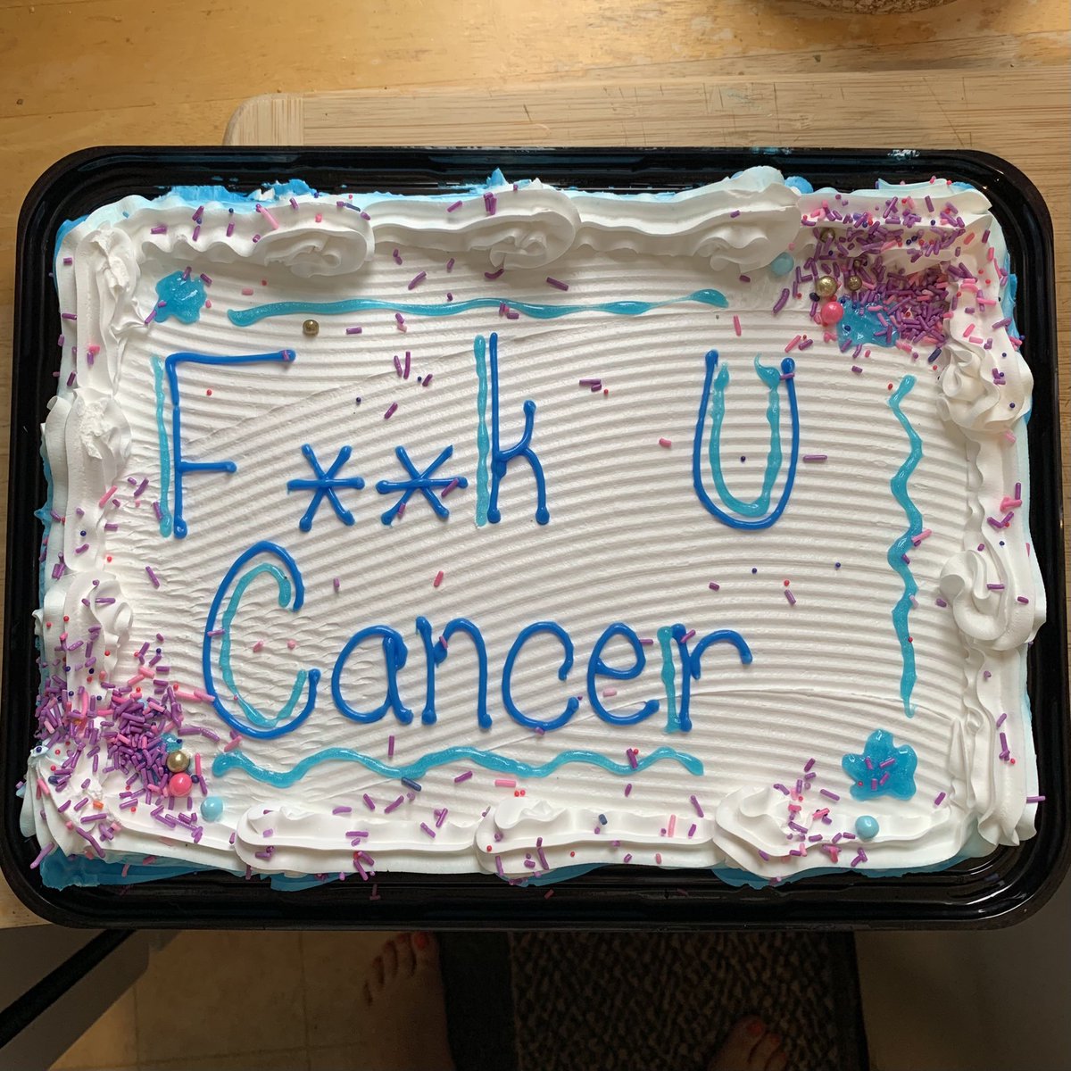 tashabear75's tweet photo. @nursekelsey Finished my year of immunotherapy and celebrated with cake 🎉 https://t.co/y8VxaovwBr