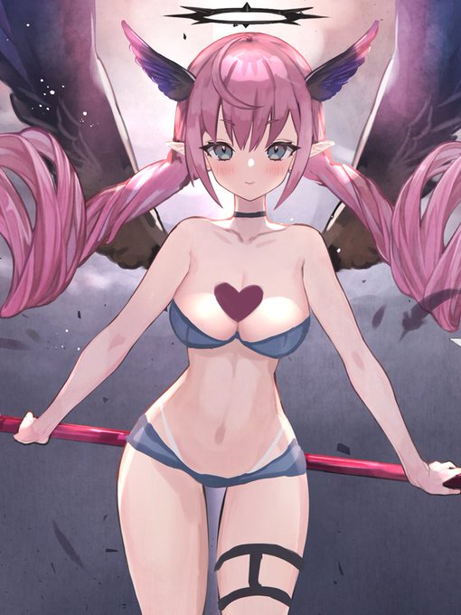 そんなこんなゆって過去絵をいじくるwip
どんな衣装にしようかなむちむち… 