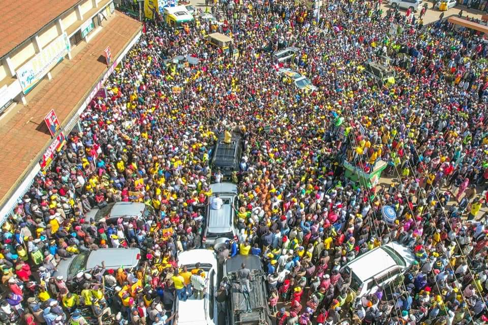 rigathi's tweet photo. Thank you Nyahururu Town. You people are great.
Hustler Nation is big. 
Every hustle matters.
#CHAGUARUTO https://t.co/gEe6lm7Uk6