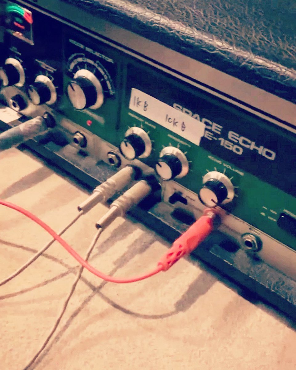 POS_yoshi's tweet photo. To evolve, my RE-150 mod. has been hospitalised. The Heavenizer will be enhanced by magical modifications. I am looking forward to it.

#spaceecho #spaceechore150 #re150 #roland #heavenizer #magicalmodifier #魔改造 #魔改造の鬼の元へ再入院 https://t.co/OMQjUx9dD2