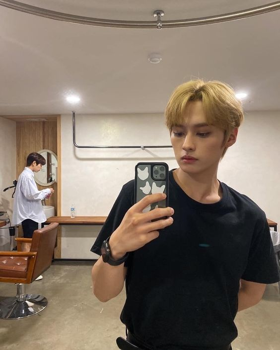 ︎
 ︎ 

                             hi

 ︎