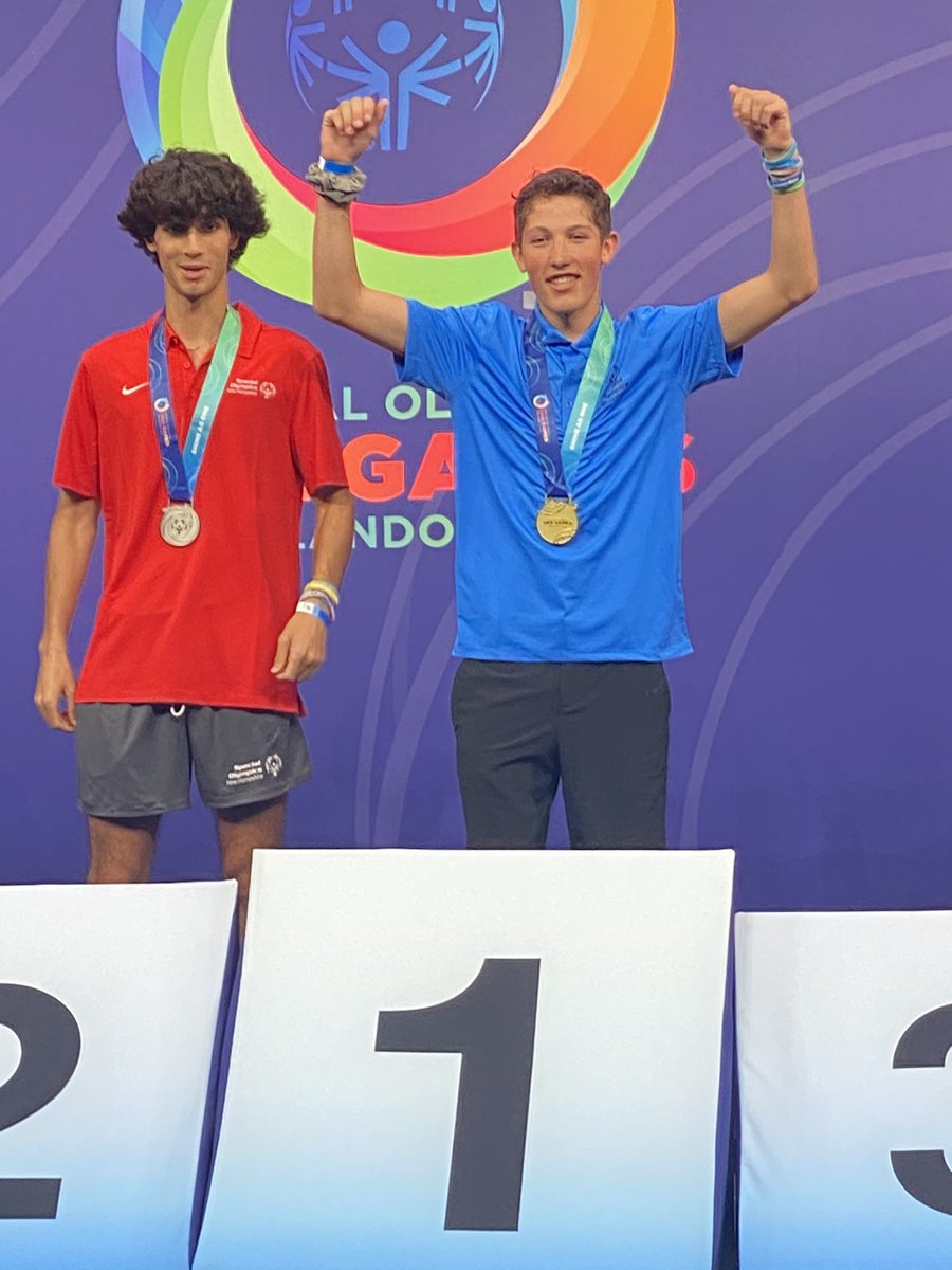 THHSUnified's tweet image. CONGRATS to Logan, Carlos, Amanda, and Daniel for their 1st, 5th, 2nd, and 7th placed finishes for the Unified 200m!!! Carlos, Amanda and Daniel ran their last races of their careers this week. Well done. We are SO PROUD. @TeenConnection5  @THHSAthletics @THHSMustangs