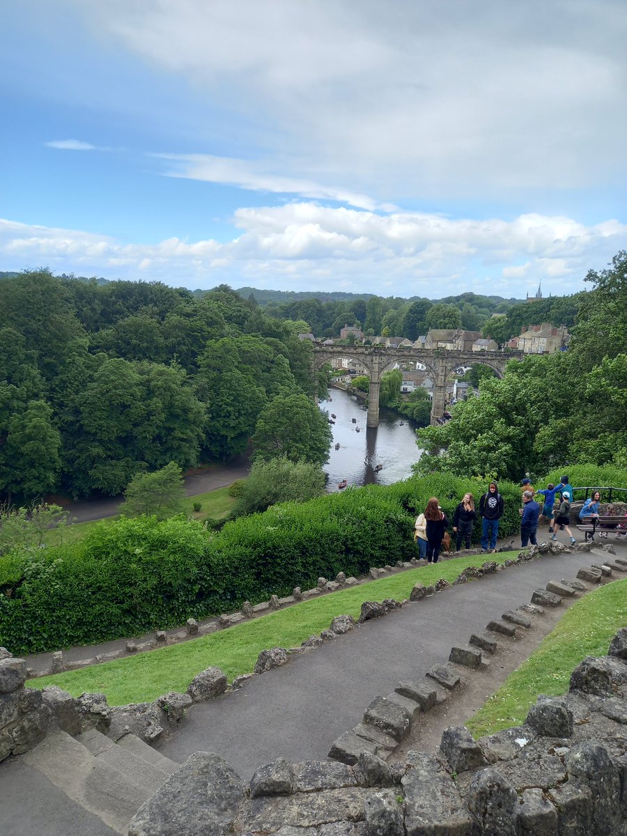 AbigailJudge1's tweet photo. First experience of Knaresborough and the #bedrace was great! It might have to be an annual event! https://t.co/zfz4QcaL9e