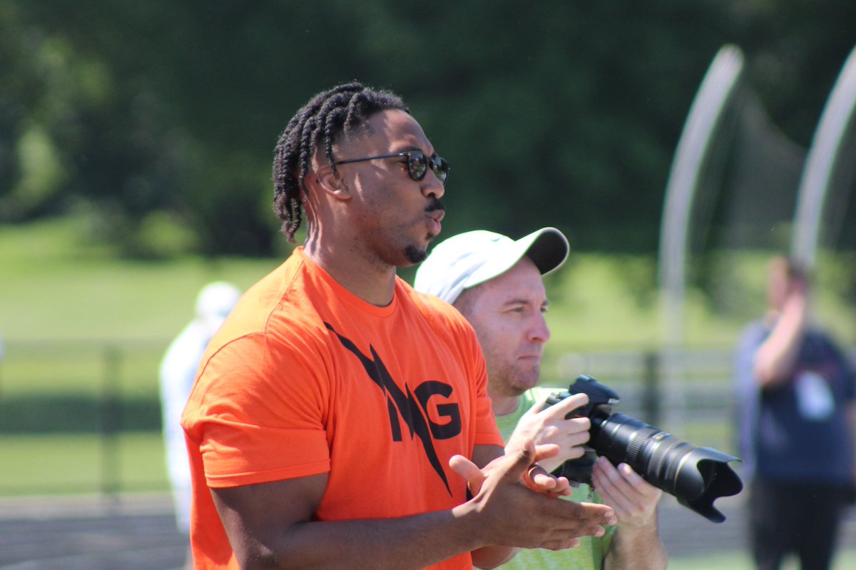 RuiterWrongFAN's tweet photo. Few more shots of @Flash_Garrett at his Pro Camp this morning https://t.co/vNKNV9PYcx