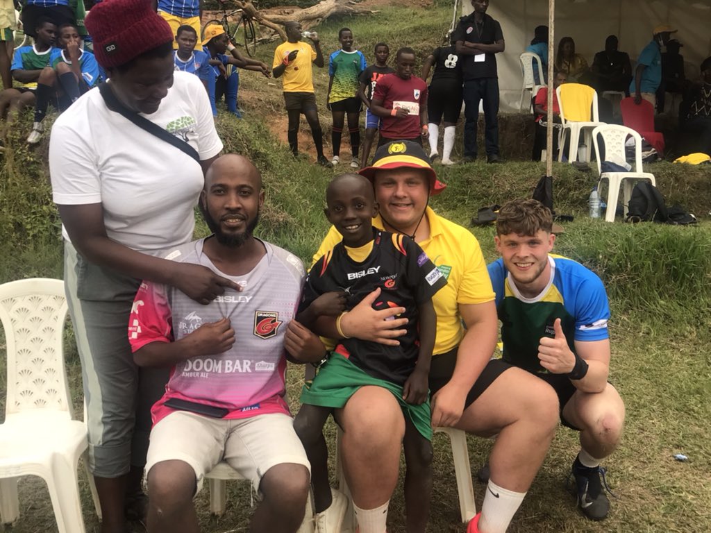 FriendsRwandanRugby (@rwandanrugby) on Twitter photo Hey! <a href="/NewportDragons/">Newport Dragons</a> thanks for supporting <a href="/RwandanRugby/">FriendsRwandanRugby</a> they love the donated kit #rugbyfamily Hey! <a href="/NewportDragons/">Newport Dragons</a> thanks for supporting <a href="/RwandanRugby/">FriendsRwandanRugby</a> they love the donated kit #rugbyfamily