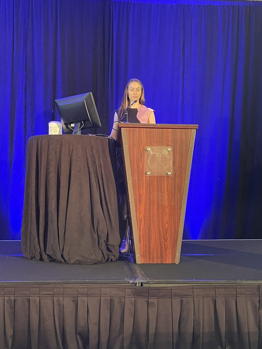 DrJewelKling's tweet photo. Dr Leah Swanson, dermatologist from @MayoClinic Arizona, discussing vulvar dermatoses in her talk “Not All that burns is GSM.” @WHMayoClinic #transformWH2022 https://t.co/Qq3esyCdHf