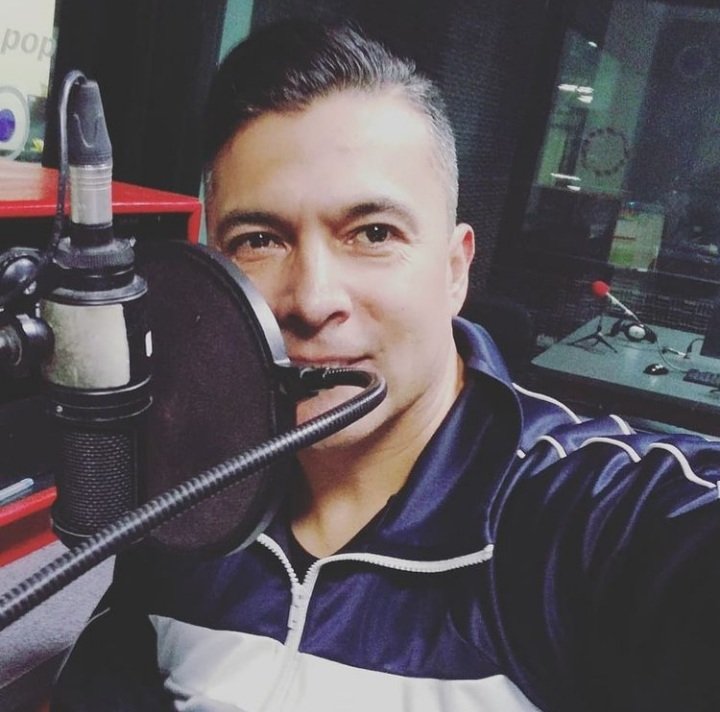 Vamos a darle voz ala música en el 106.5 fm desde Saltillo a cualquier parte de Mundo Retro 🙂 rcgmedia.com.mx
