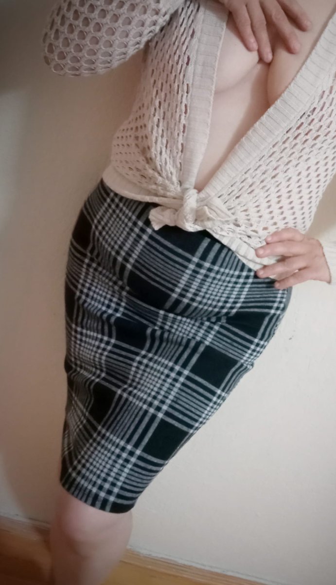 CifOrhan's tweet photo. Bugün benle bu güzel günü geçirmek isteyen uşaktan kendinden emin olan tek beylerin bekliyorum yerim vardır 💋💋💋💋 https://t.co/52pkdhotVX