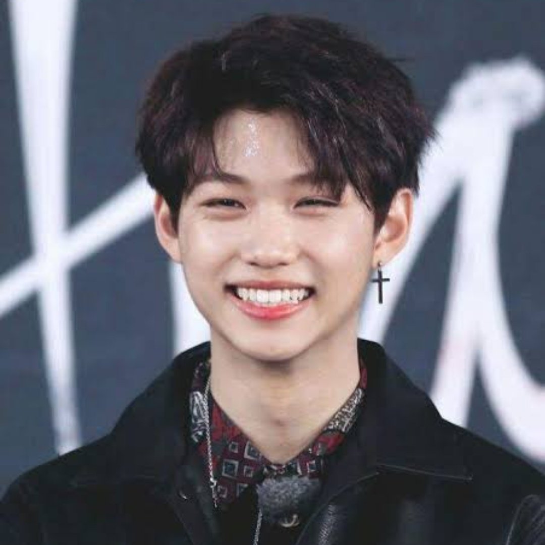 linosblu3's tweet image. i wanna cry....