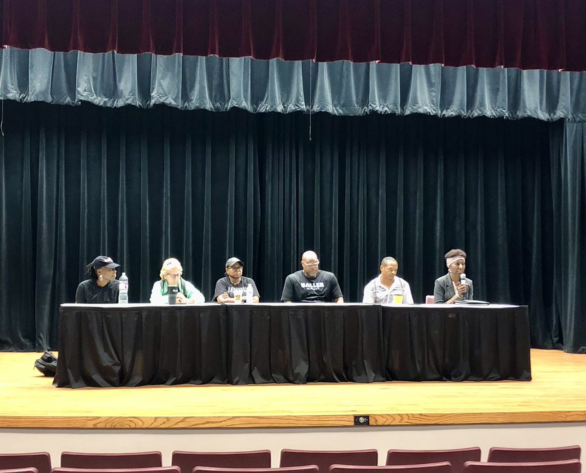A big thank you to our Physical Educator panel! Over 130 years experience as PE teachers in 3 districts!  What a great opportunity to learn from each other and enhance the programs at our campuses. <a href="/HWagnerHumblePE/">Helen Wagner</a> <a href="/HumbleISD_DWE/">Deerwood Elementary</a>