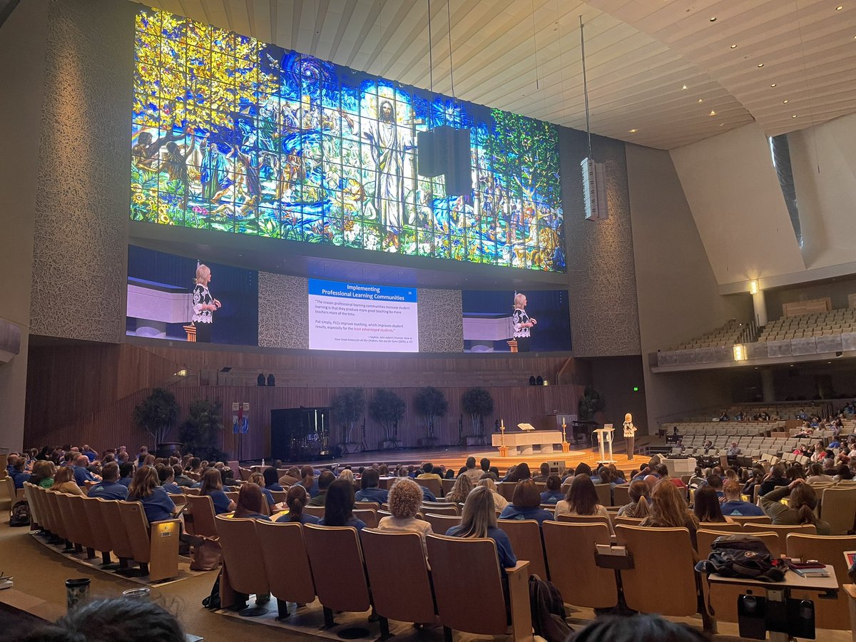 Bulldogs512's tweet image. Thank you @kildeer96 for closing out the SMSD PLC Institute with an inspirational keynote that will lead us take the next steps to ensure success for ALL students! “PLC’s improve teaching, which improves learning, for ALL students!” #SMSDPLCInstitute @SolutionTree @theSMSD