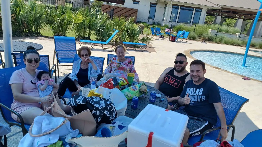 karstenrivas's tweet photo. Tal vez no lo tenemos todo pero juntos tenemos todo lo que necesitamos.
La familia es un núcleo sagrado. https://t.co/Je4oCv8dWL