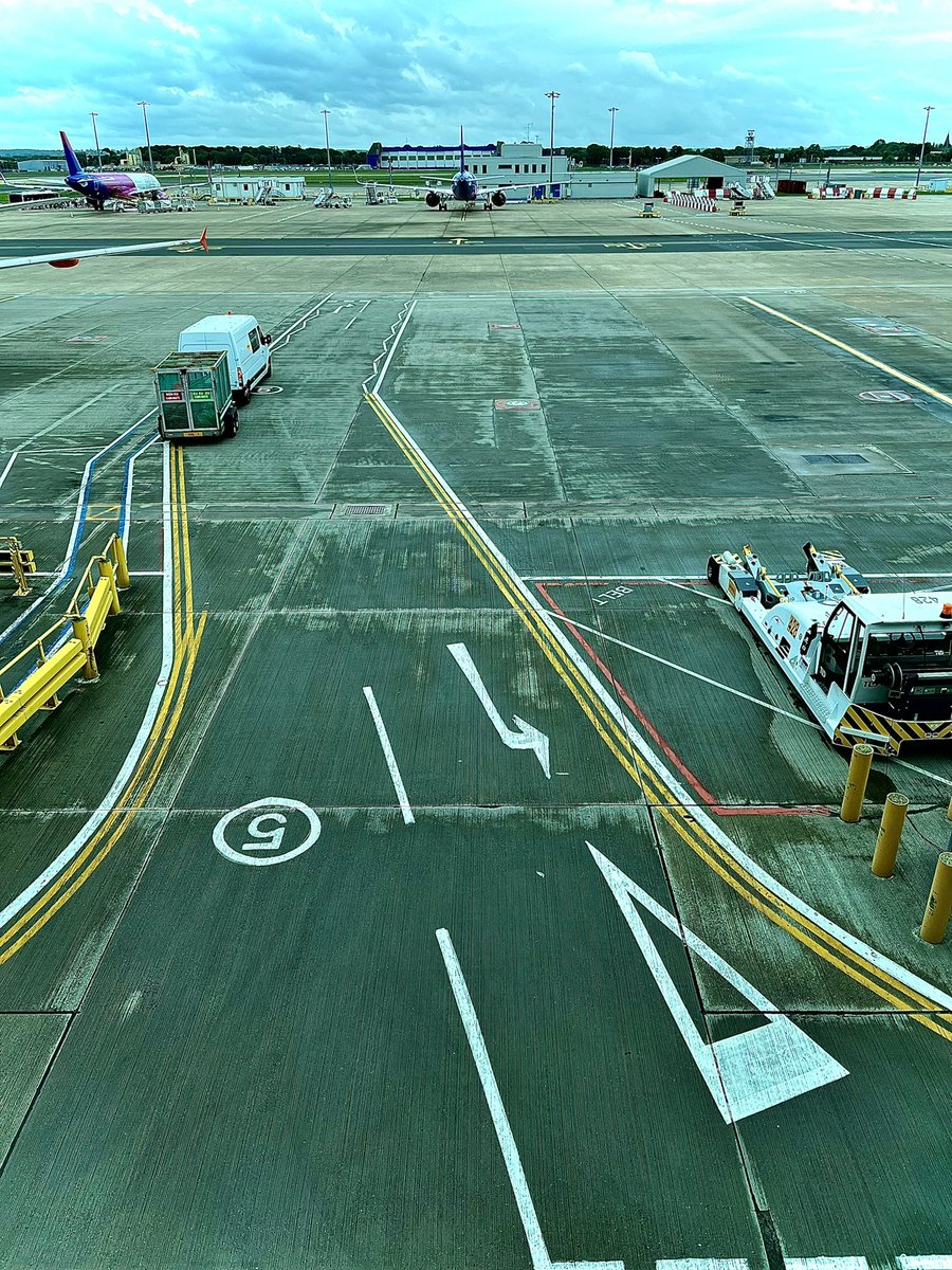 pawelceranka's tweet image. London 🛫Berlin // µ-Ziq Ritm // mikeparadinas.bandcamp.com/track/ritm // #clojured